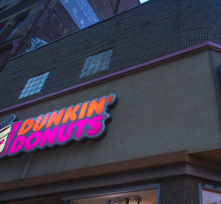 Dunkin’ Donuts Refills: Unveiling the Free Refill Policy and Beverage Options