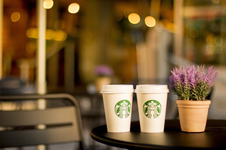 Starbucks Refills: An Insight into the Free Refill Policy